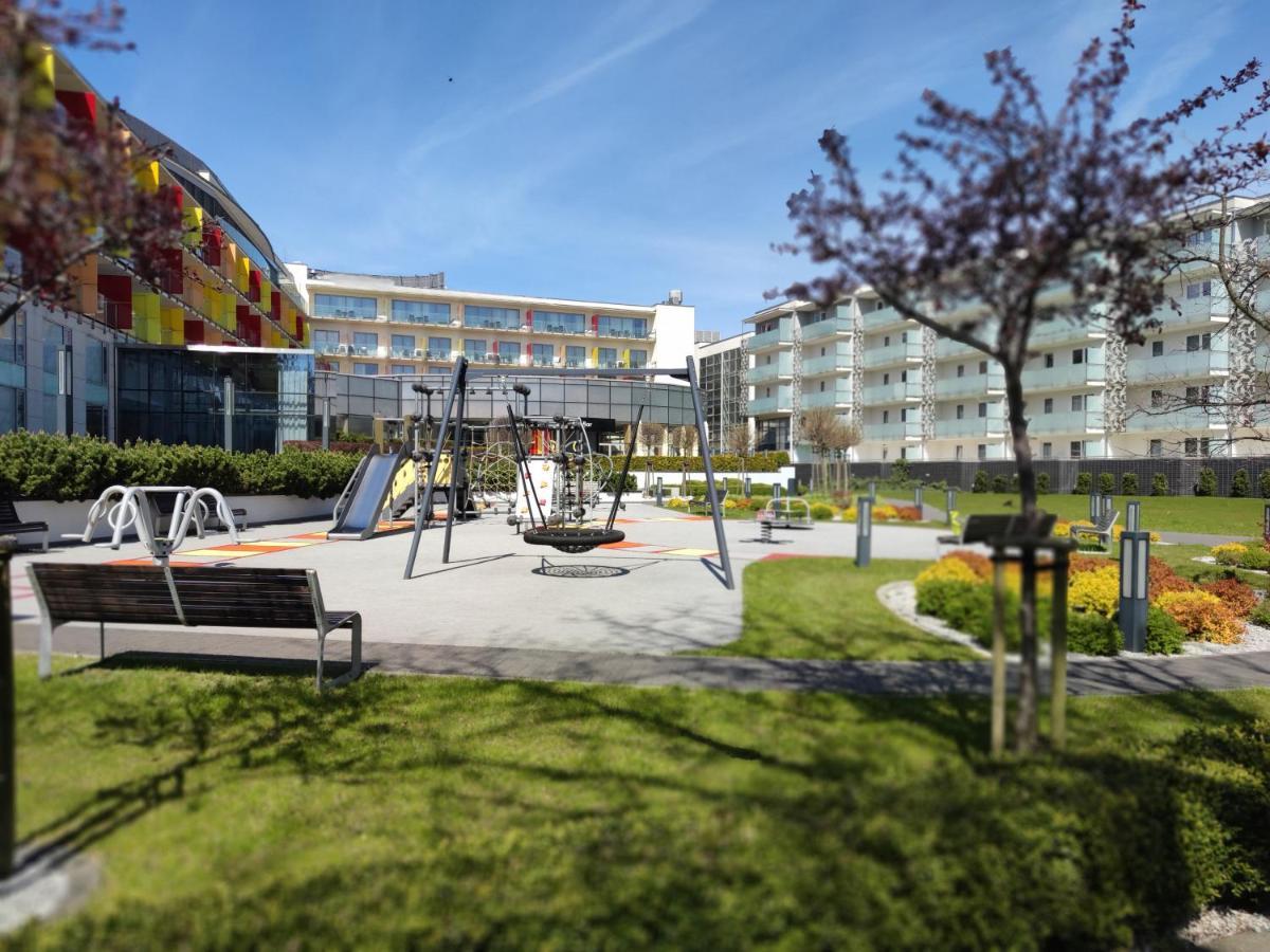 Apartament Przy Hotelu Aquarius Kolobřeh Exteriér fotografie